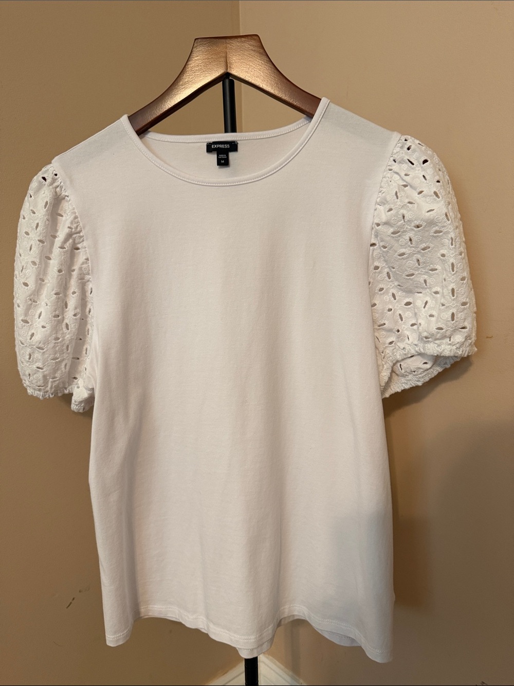Express White Eyelet Puff Sleeve Tee